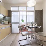 Apartment Avenida *