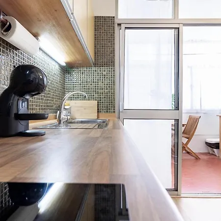 Avenida Apartment *
