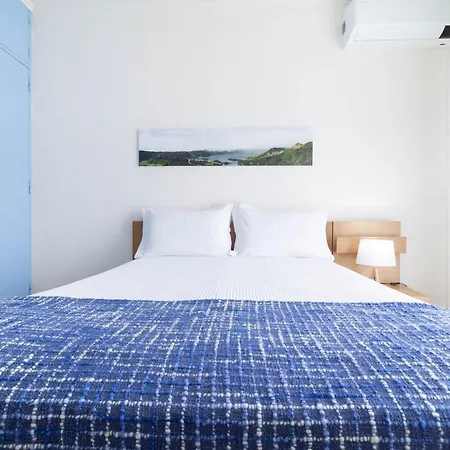 Avenida Apartment *